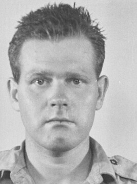 Virtual War Memorial | Robert Halcomb WALLMAN