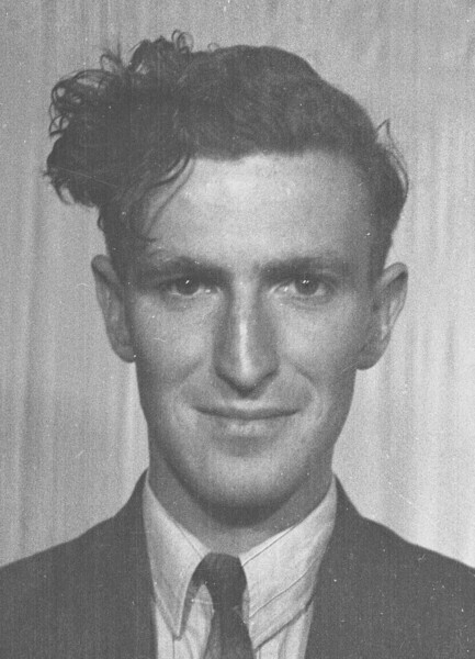 Virtual War Memorial | Douglas Desmond HARDWICK