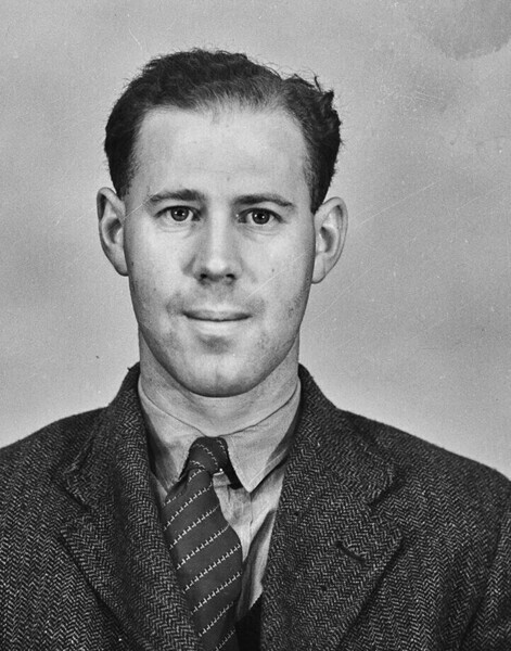 Virtual War Memorial | Ronald William HALLIDAY